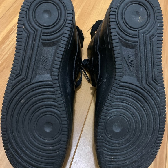 Mens Nike Sneakers - Picture 9 of 10